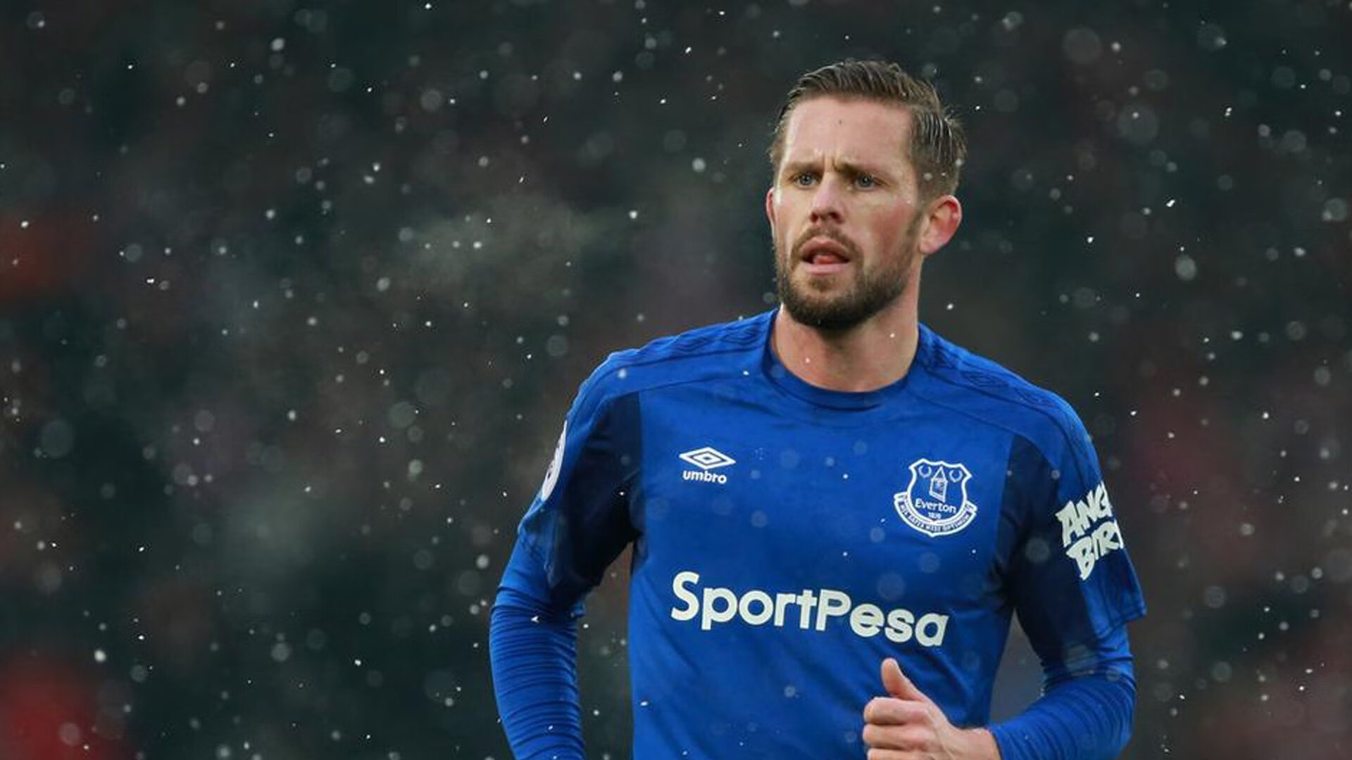 库里命中率提升勇士进攻更加精准，库里的命中率